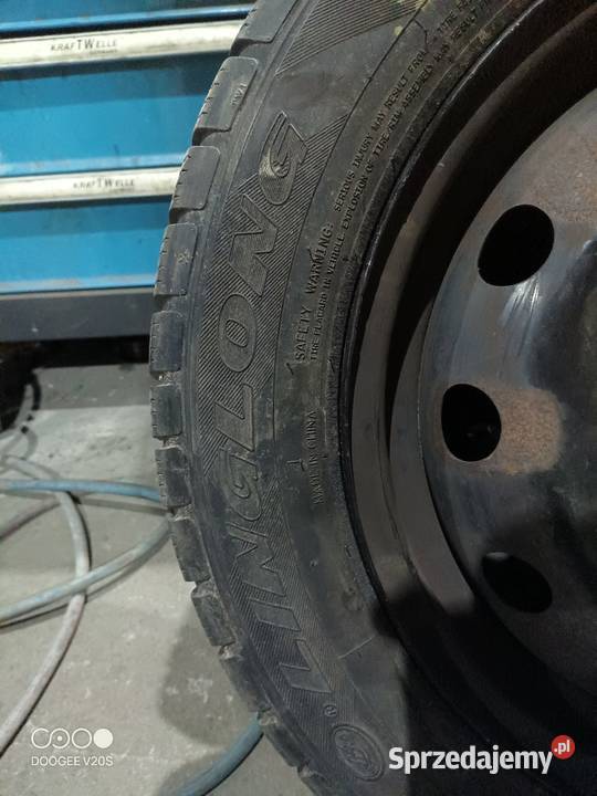 Koła z oponami zimowymi Peugeot Beeper