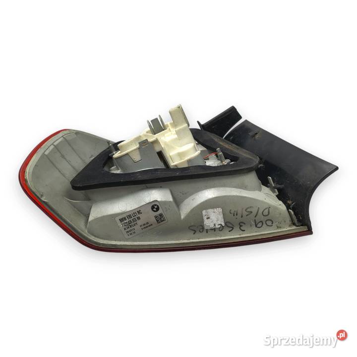 LAMPA PRAWA BMW E90 LIFT LCI SEDAN tylna tylnia
