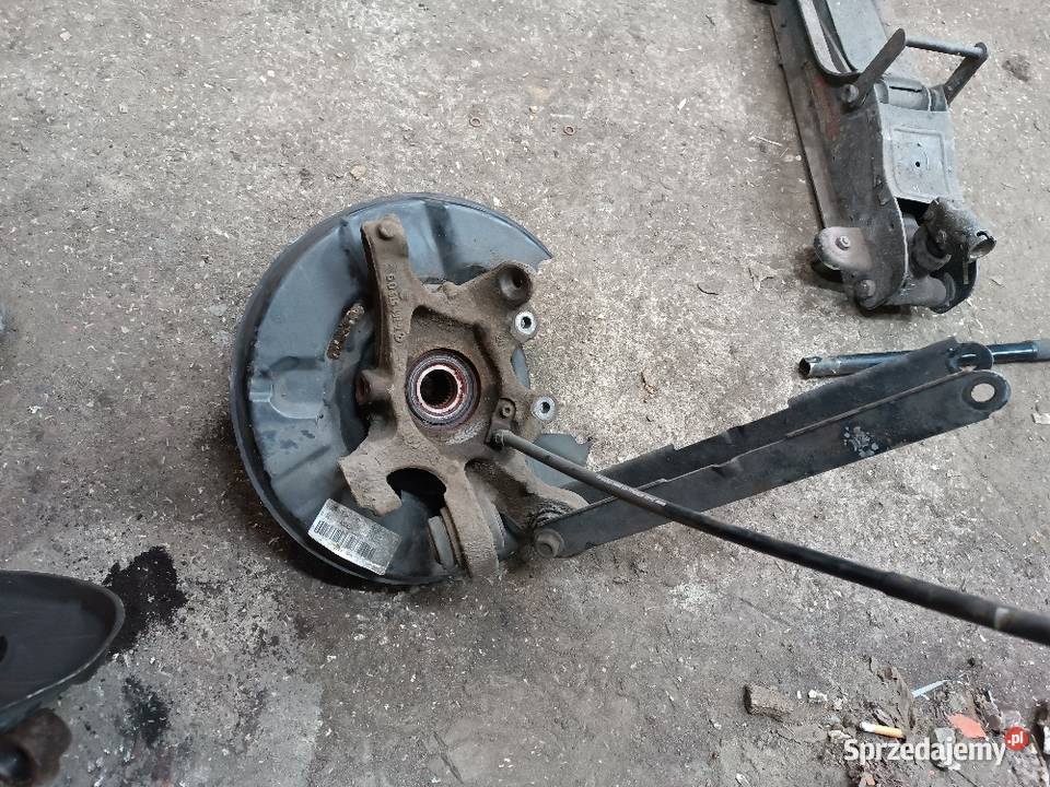 Zwrotnica BMW e90 e87