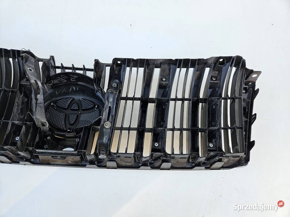 TOYOTA LAND CRUISER J150 150 LIFT 13 GRILL osobowe sprzedam