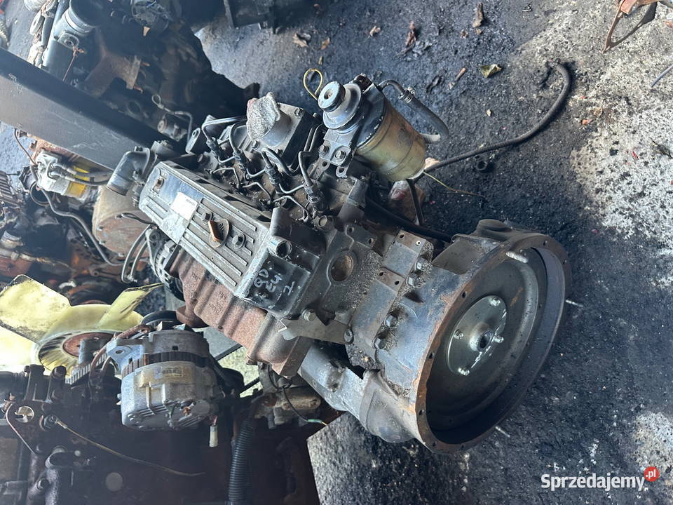 wózek widłowy silnik 4cylindrowy YANMAR 4TNE98 Działoszyn