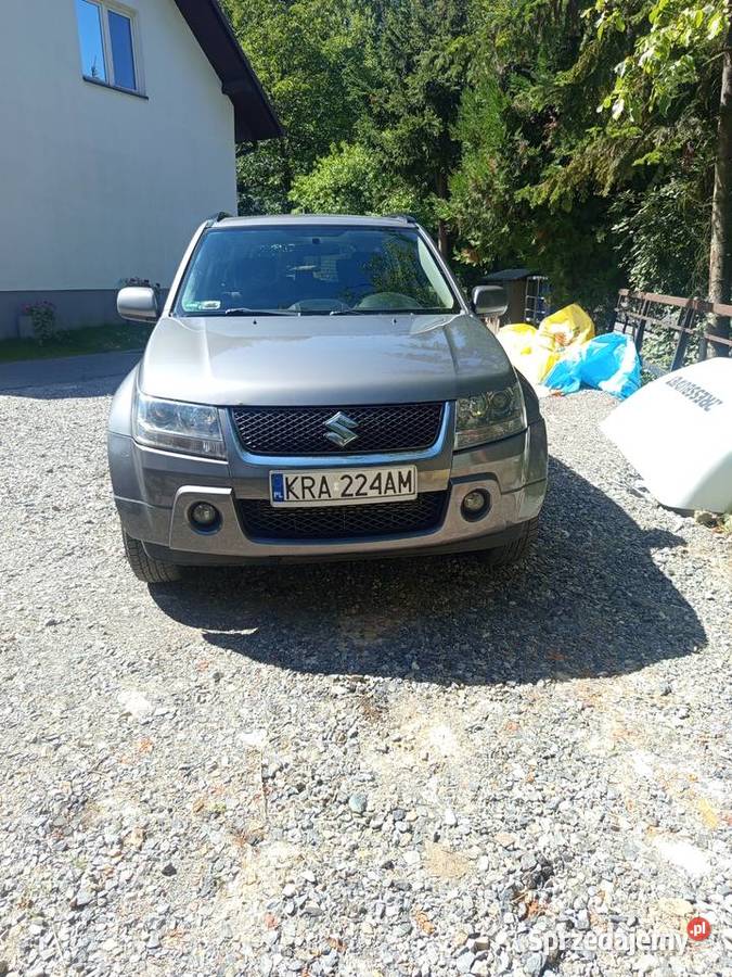 Suzuki grand Vitara Skała
