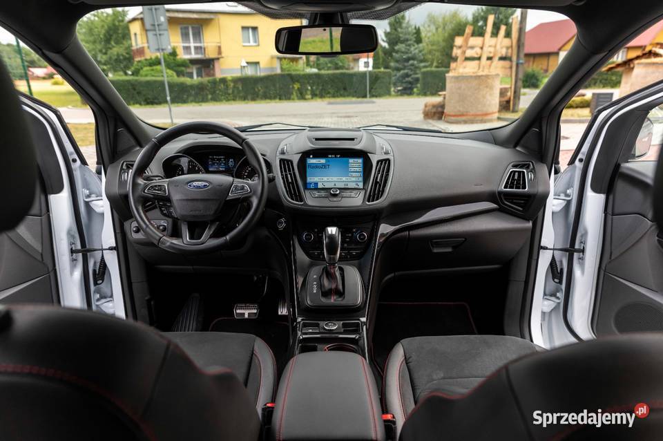 ford kuga benzyna 2018r st line 4x4 automat Zalesie