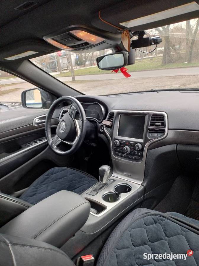 Jeep Grand Cherokee WK2 36B światła przeciwmgielne