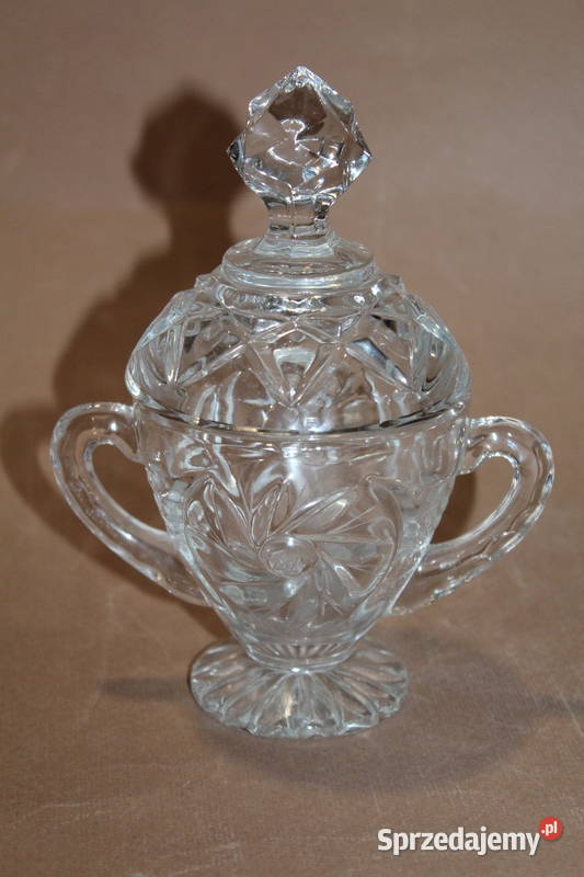 Kryształowa bomboniera Irena 702