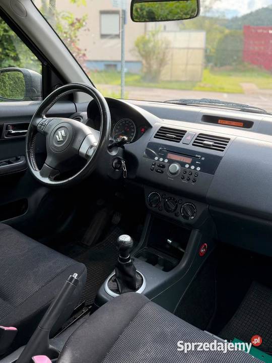 Suzuki Swift 4x4 2007 benzyna klima Turek