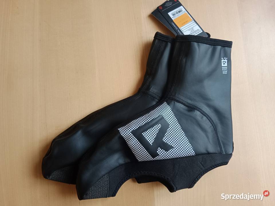 ochraniacze FOOTER marki Radvik