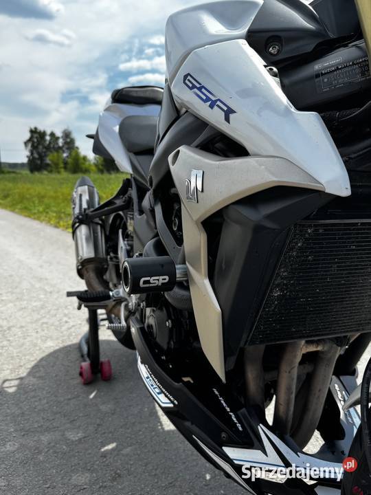 Suzuki Gsr 750 zarejestrowany na a2 tuning
