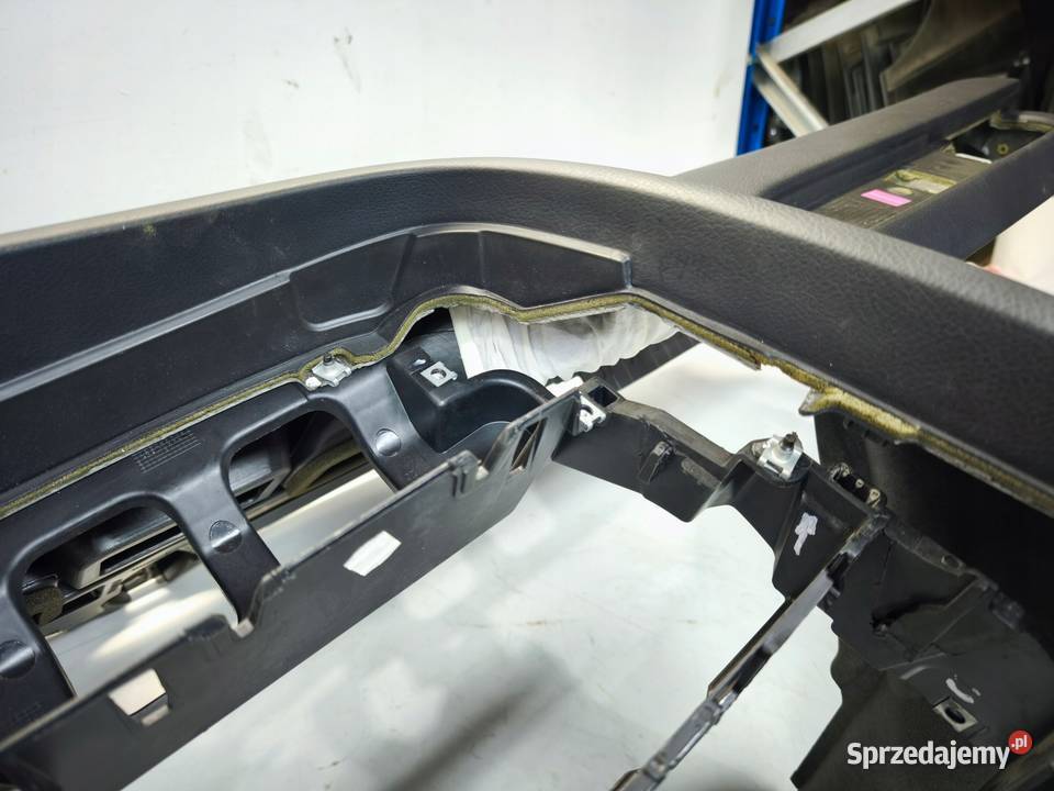 DESKA KOKPIT KONSOLA AUDI A6 C6 4F1857041 EUROPA Przystajń