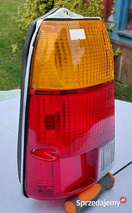 LAMPA TYŁ TYLNA SUBARU GL WAGON 19801982 OEW1462 Oświetlenie Mielęcin sprzedam