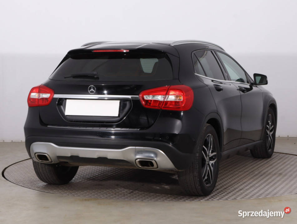 Mercedes GLA GLA 200 klimatyzacja Piaseczno