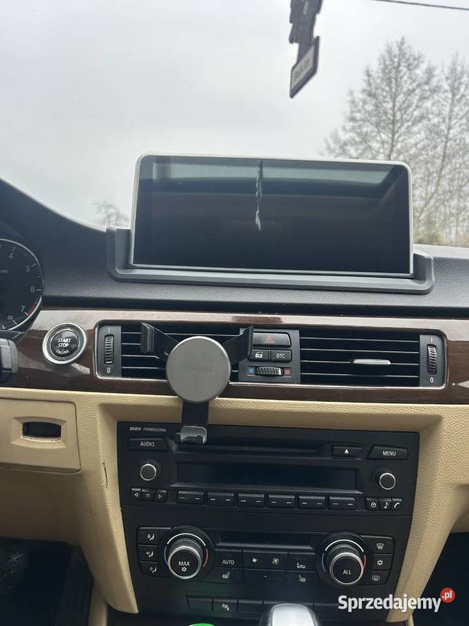 Sprzedam BMW E90 2010lift Wielgomłyny