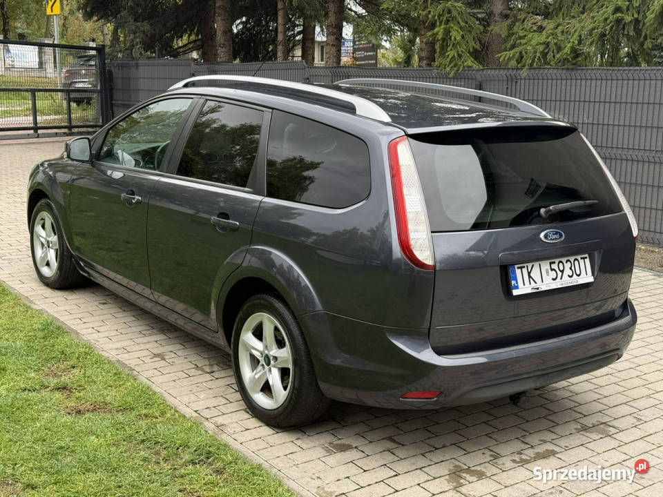 Ford Focus 18 Benzyna Serwisowany Gwarancja wspomaganie kierownicy Piekoszów