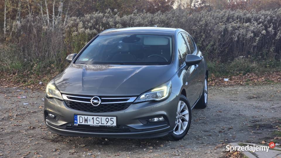 OPEL ASTRA 14 Benzyna Elite Polski Salon Wrocław