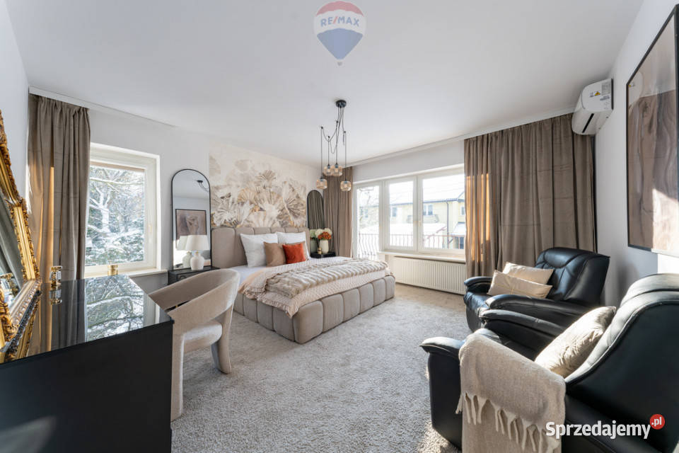 DWA DOMY Z WIELKIM POTENCJAŁEM W UROKLIWYM asfalt Otwock