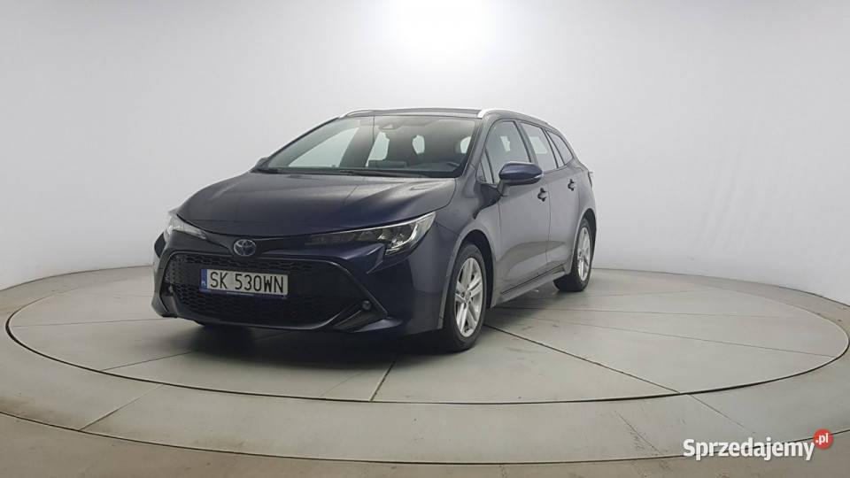 Toyota Corolla 18 Hybrid Comfort Z Polskiego automatyczna