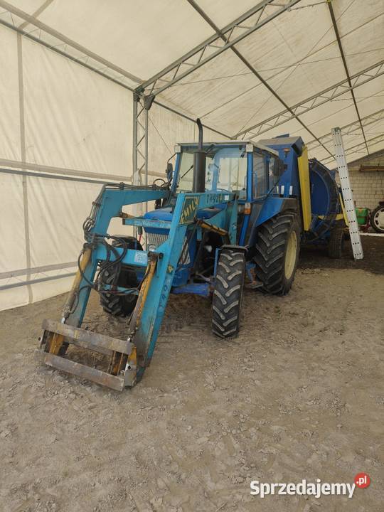 Ford 4610 4 x 4 z turem Garbów