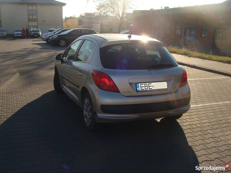 PEUGEOT 207 BENZYNALPG 2009 HATCHBACK SREBRNY elektryczne lusterka Bełchatów