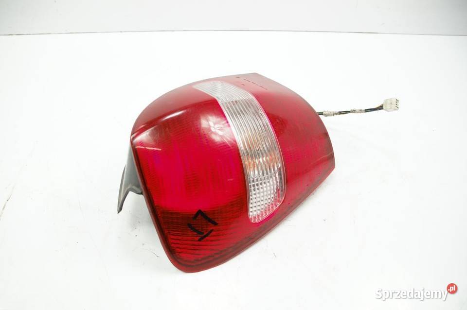 LAMPA LEWA TYŁ MAZDA 323F osobowe Lipno sprzedam