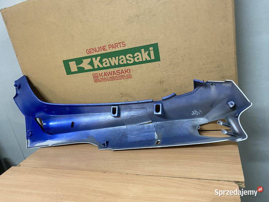 Kawasaki ZZR600 Bok owiewka Lewa boczek Nowa Poznań