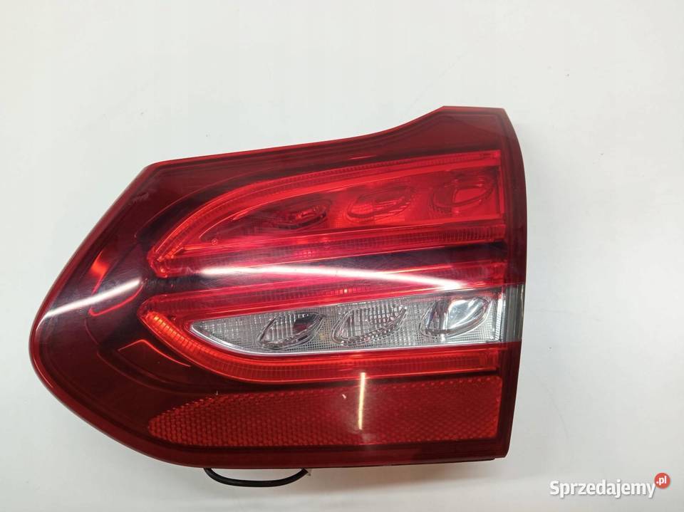 LAMPA TYŁ W KLAPĘ PRAWA KOMBI EUROPA A2059066000 świętokrzyskie