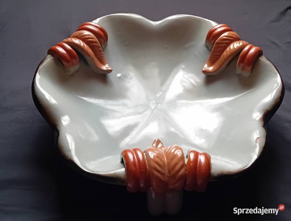 Secesyjna ceramiczna patera na 3 nogach zdobiona Koźminek sprzedam
