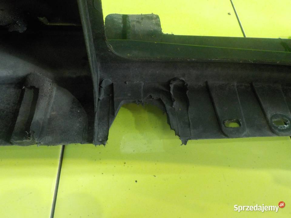 OPEL VIVARO A I 06r pas przedni okular Suków