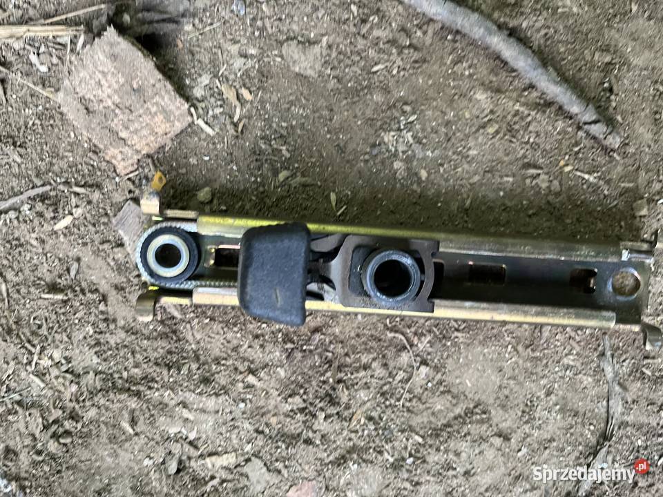 Regulacja wysokości pasów Passat B4 Audi VW Seat osobowe Wyposażenie wnętrza