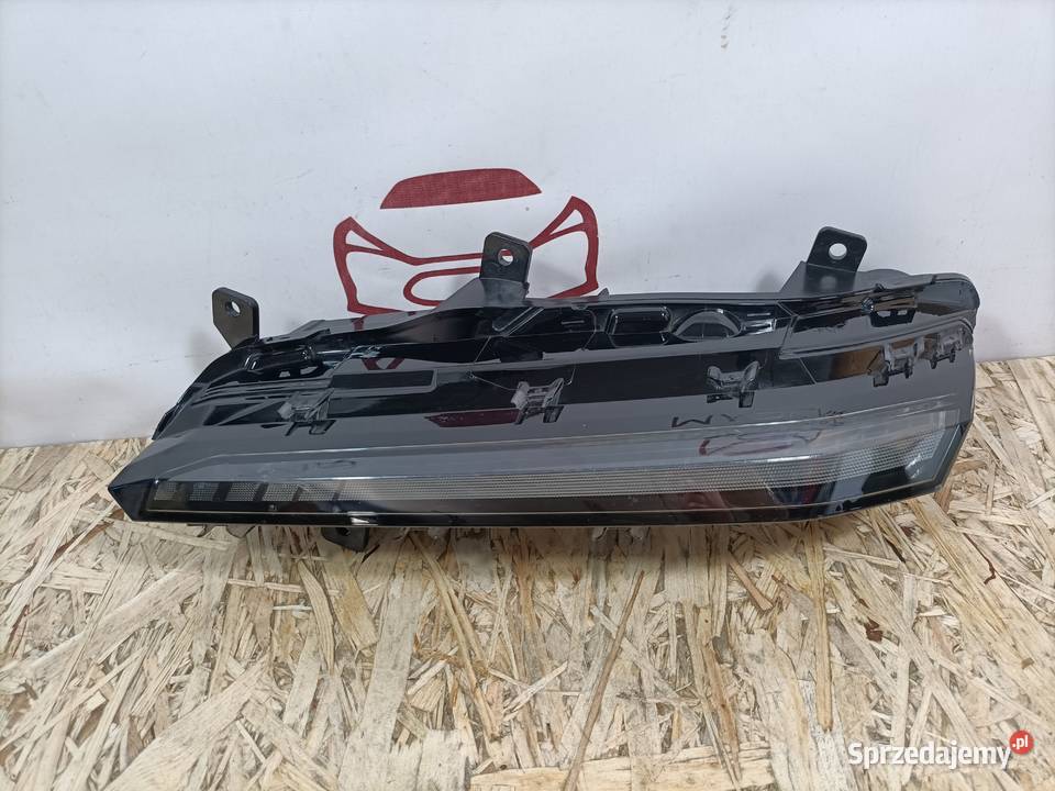 PEUGEOT 308 III T10 HALOGEN LED DRL PRAWY PRZÓD Pleszew