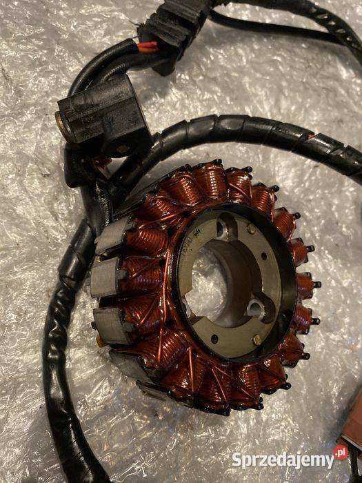 Stator Piaggio MP3 GTS 58070R Beverly X8 N582 sprzedam