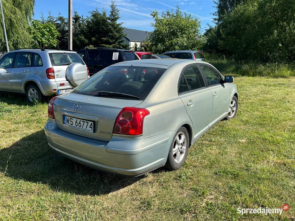 Krajowa Toyota Avensis 16 Z GAZEM