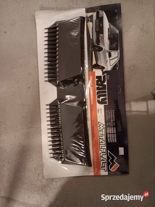 Wloty powietrza na maskę Metalplast Ford Escort
