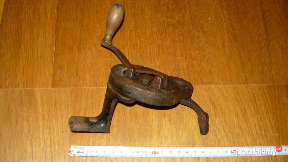 Korbka do ręcznej maszyny do szycia Singer Sokółka sprzedam