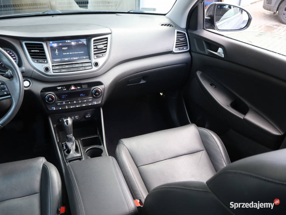 Hyundai Tucson 16 TGDI wielofunkcyjna kierownica śląskie