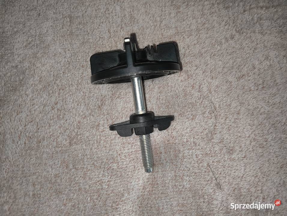 Śruba mocujaca koło zapasowe Ford Fusion