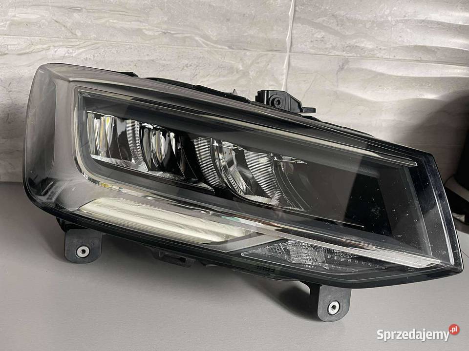 AUDI Q2 PRAWA LAMPA PRZÓD CAŁA ORYGINAŁ wielkopolskie Ostroróg