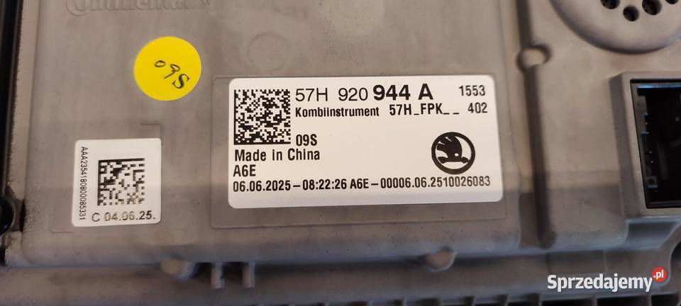 SKODA SUPERB 4 LICZNIK WYŚWIETLACZ 57H920944A sprzedam