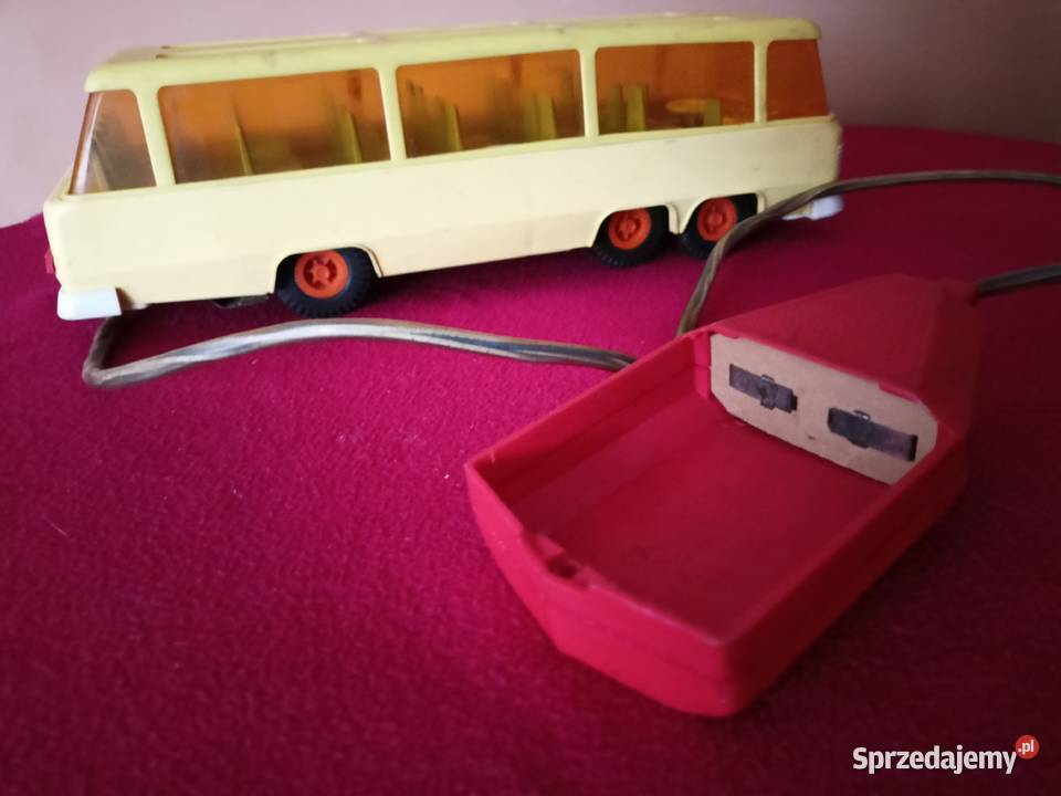 Zabawka PRL autobus Rzeszów