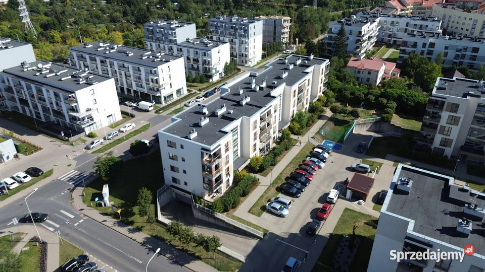 Komfortowe 3 pokoje 55 m Balkon Piwnica Koralowa winda sprzedam