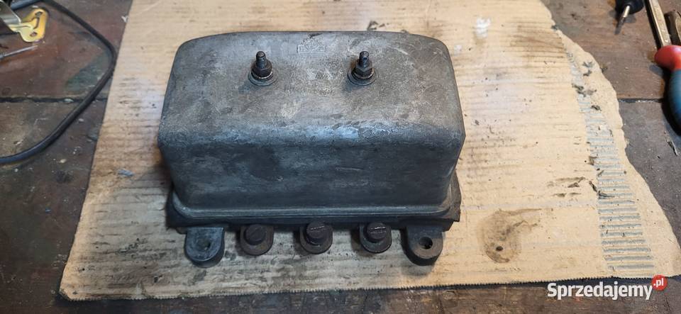 regulator napięcia URSUS C45 Warszawa garbus Nowy Dwór Gdański