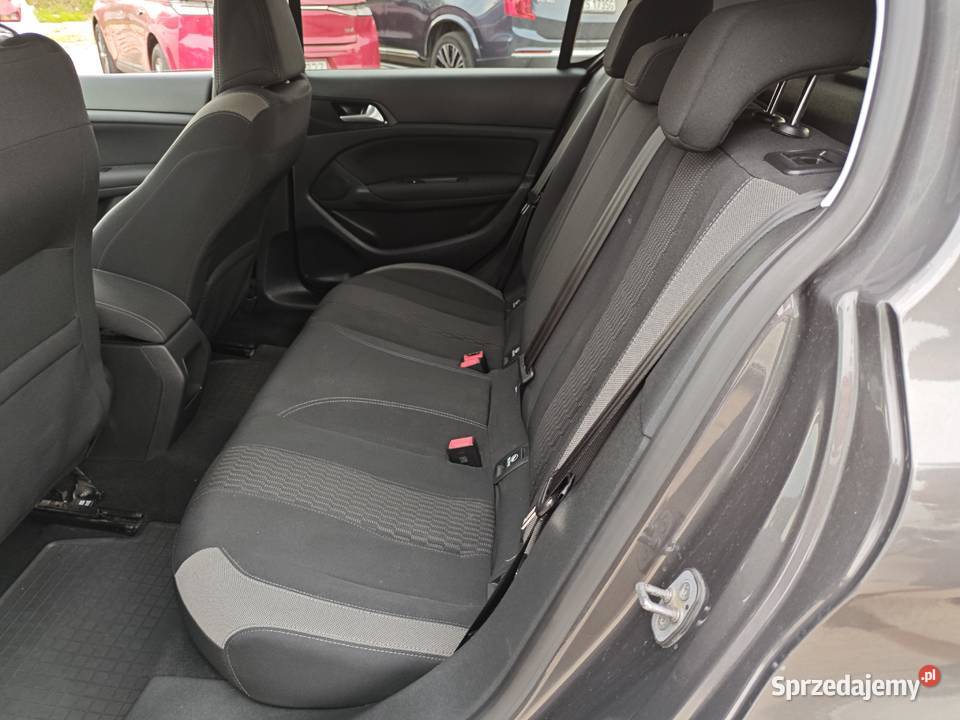 Hatchback 5d 12 PureTech 110 Manual2 x Klucz 308 Warszawa