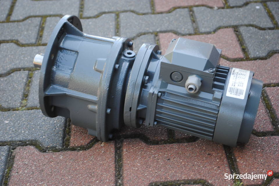 Motoreduktor kołnierzowy 037kw 35obrmin Firmy Kargowa