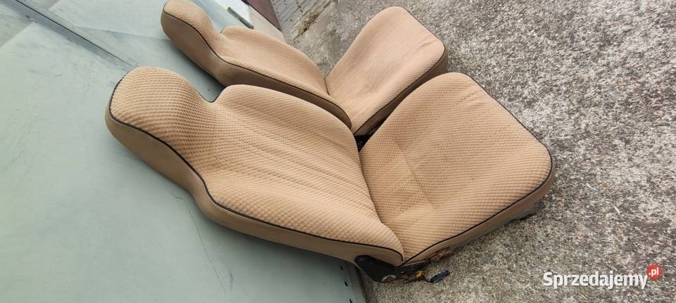 ŁADNE SIEDZENIA FOTELE BEŻ SKODA 130 136 RAPID