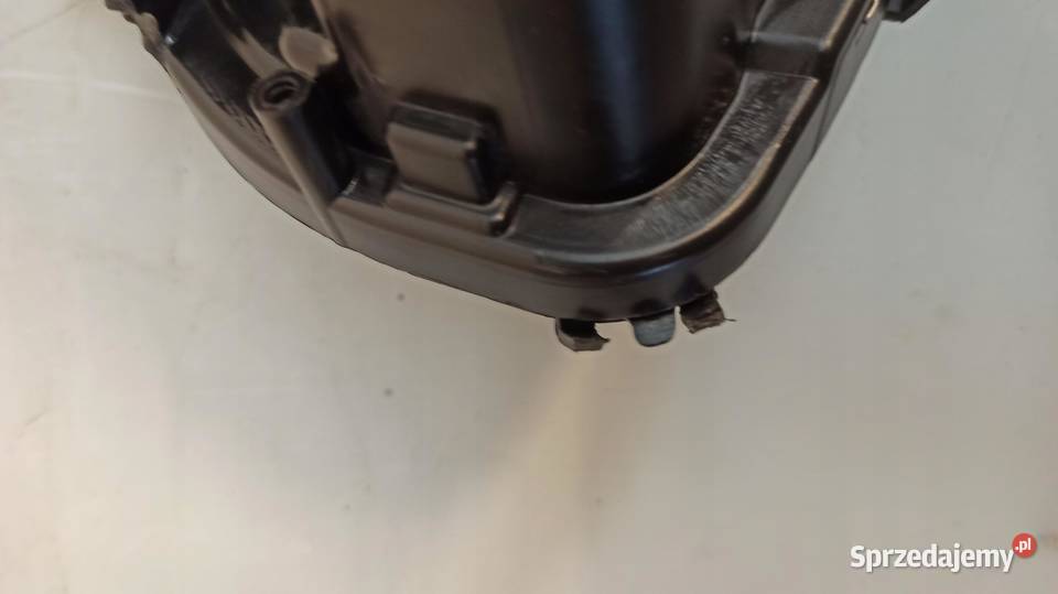 LAMPA PRAWA PRZÓD LED MER W213 A2139068006 RHD osobowe
