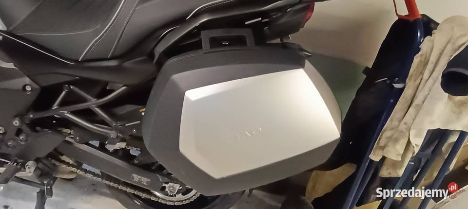 Kufry shad 35l że stelażem pod Kawasaki versys