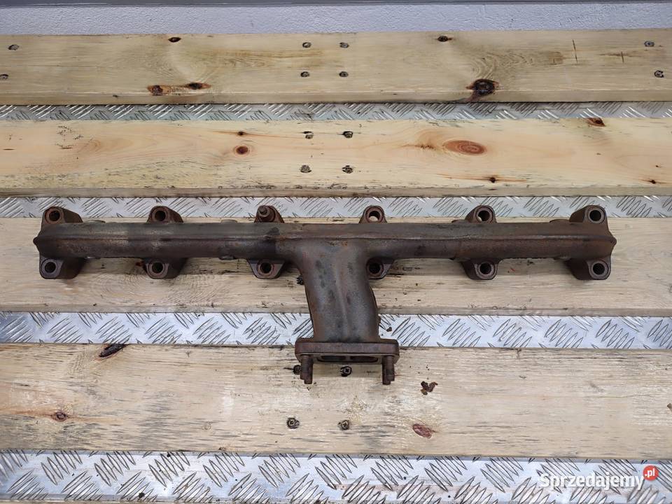 Kolektor wydechowy 0425 5839 R DEUTZ FAHR Wilkowo