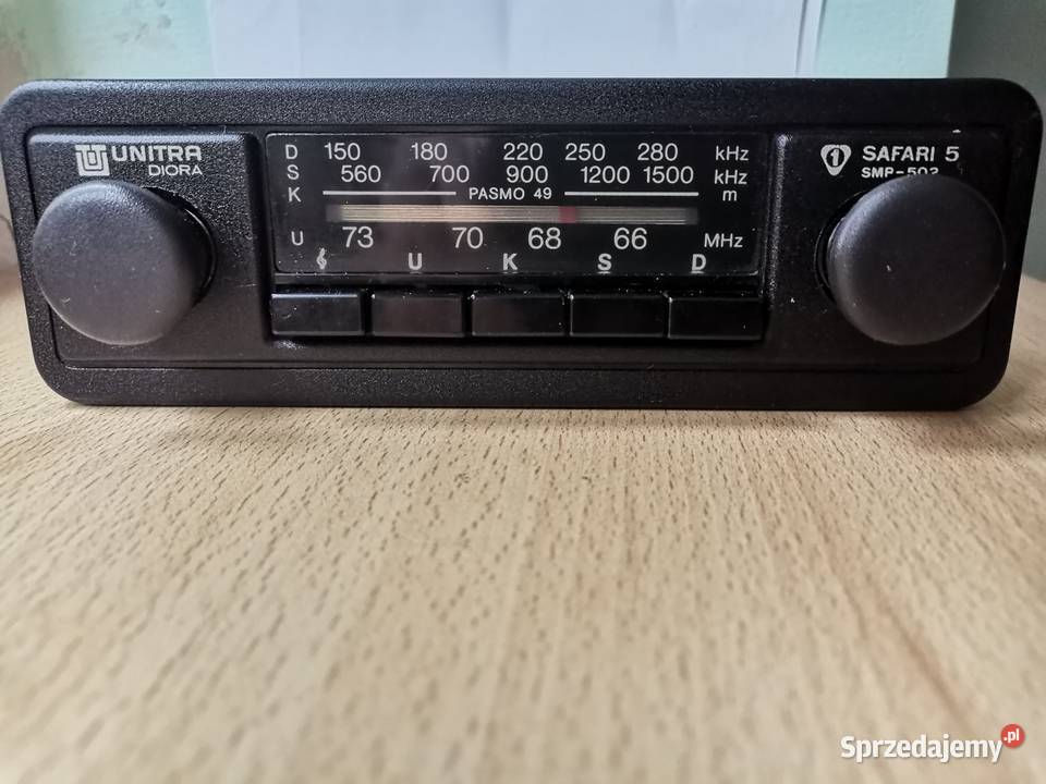 Stare radio samochodowe z czasów PRLu Kraków