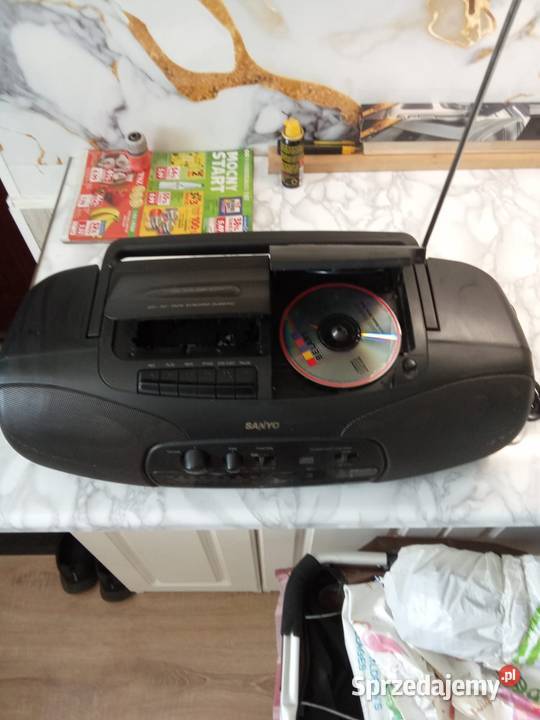 Sprzedam radio z odtwarzaczem SANYO Grudziądz sprzedam