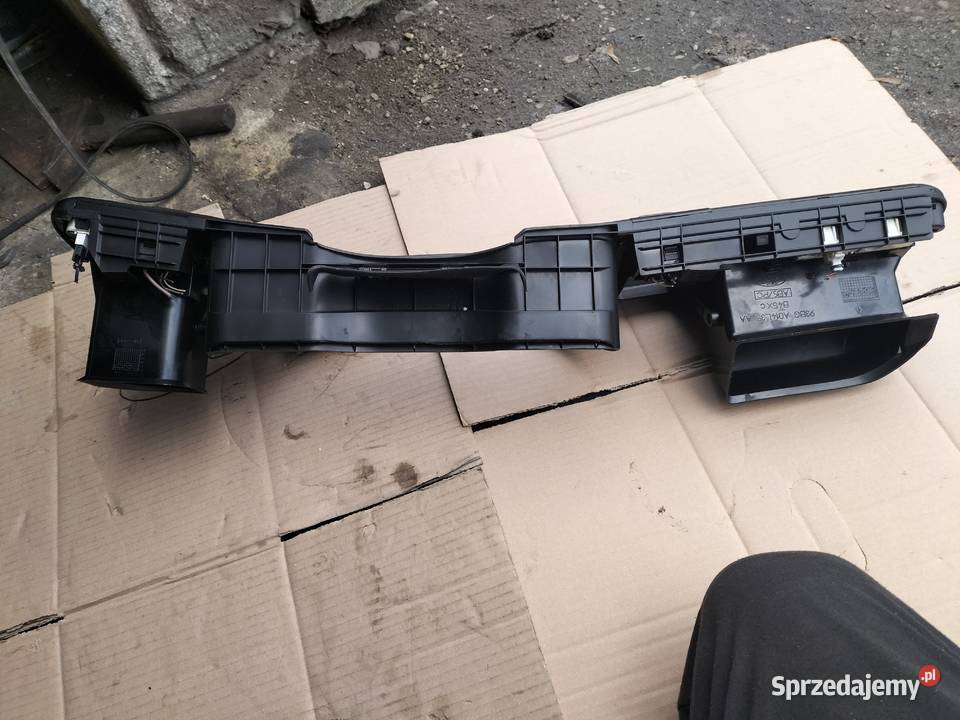 OSŁONA OBUDOWA LICZNIKA ZEGARÓW FORD MONDEO MK 1 Kamień-Kolonia