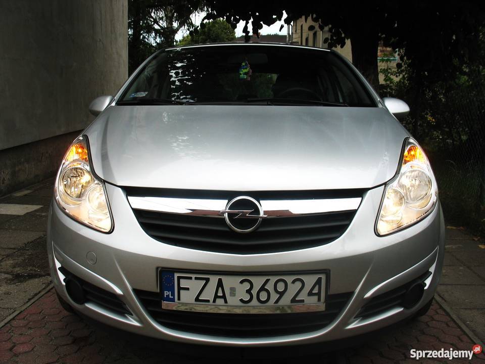 Srebrny OPEL CORSA D 12 Pb 2009 HB 5 drzwi 172000km Żary